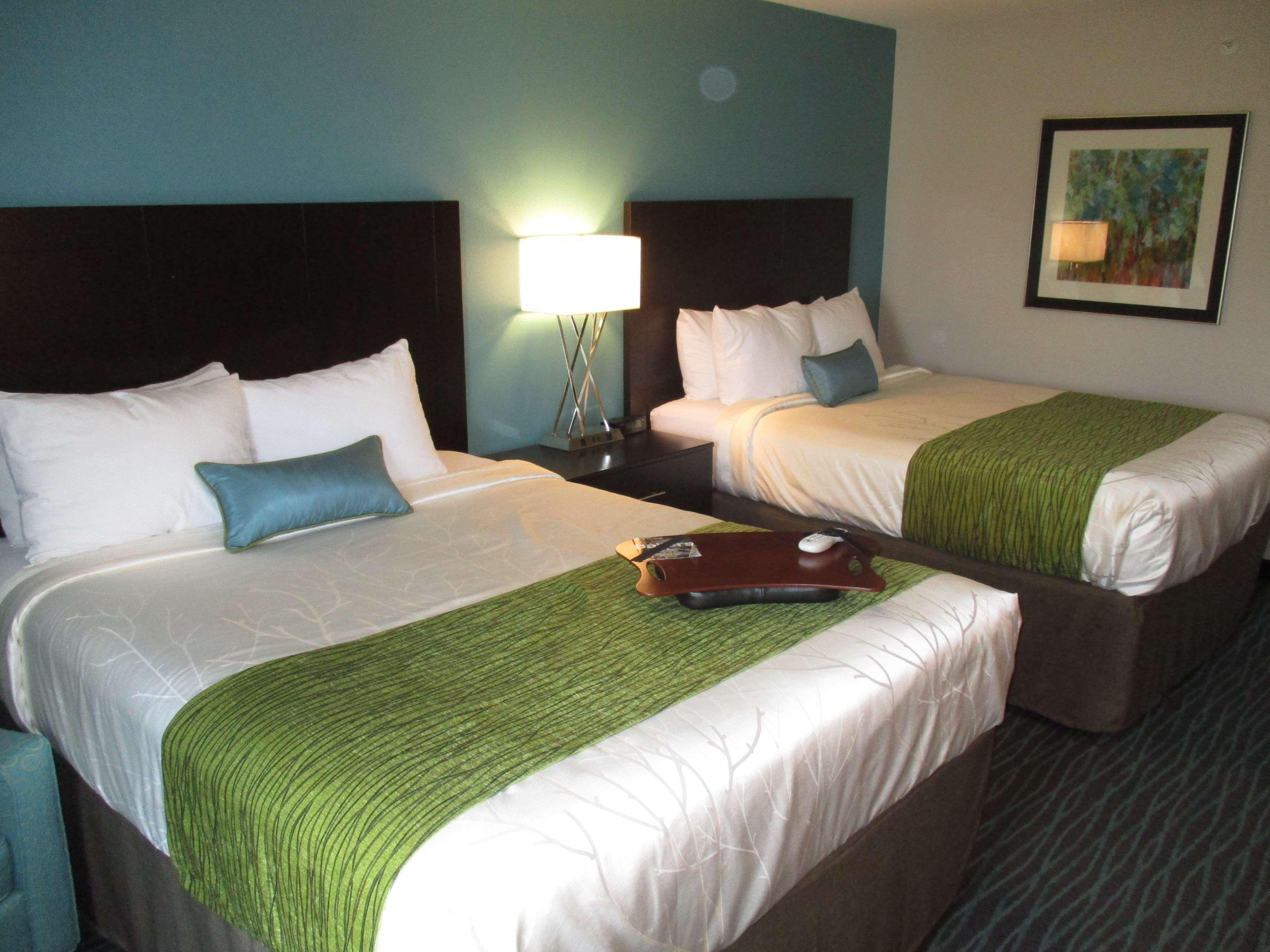 Ramada By Wyndham Burkburnett - Wichita Falls Exteriör bild
