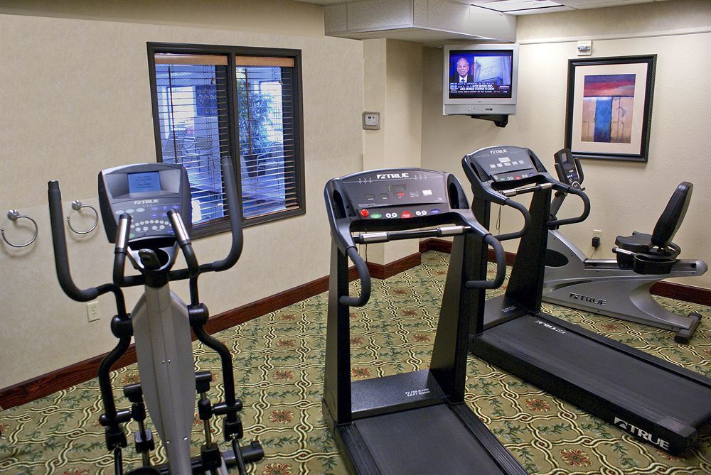 Ramada By Wyndham Burkburnett - Wichita Falls Exteriör bild