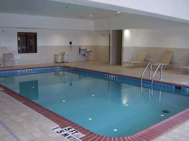 Ramada By Wyndham Burkburnett - Wichita Falls Exteriör bild